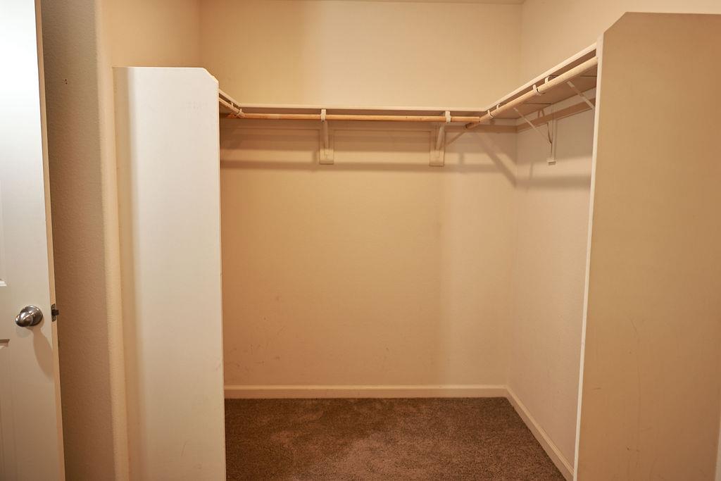 1382 Shoreline Dr, Madera, CA 93637