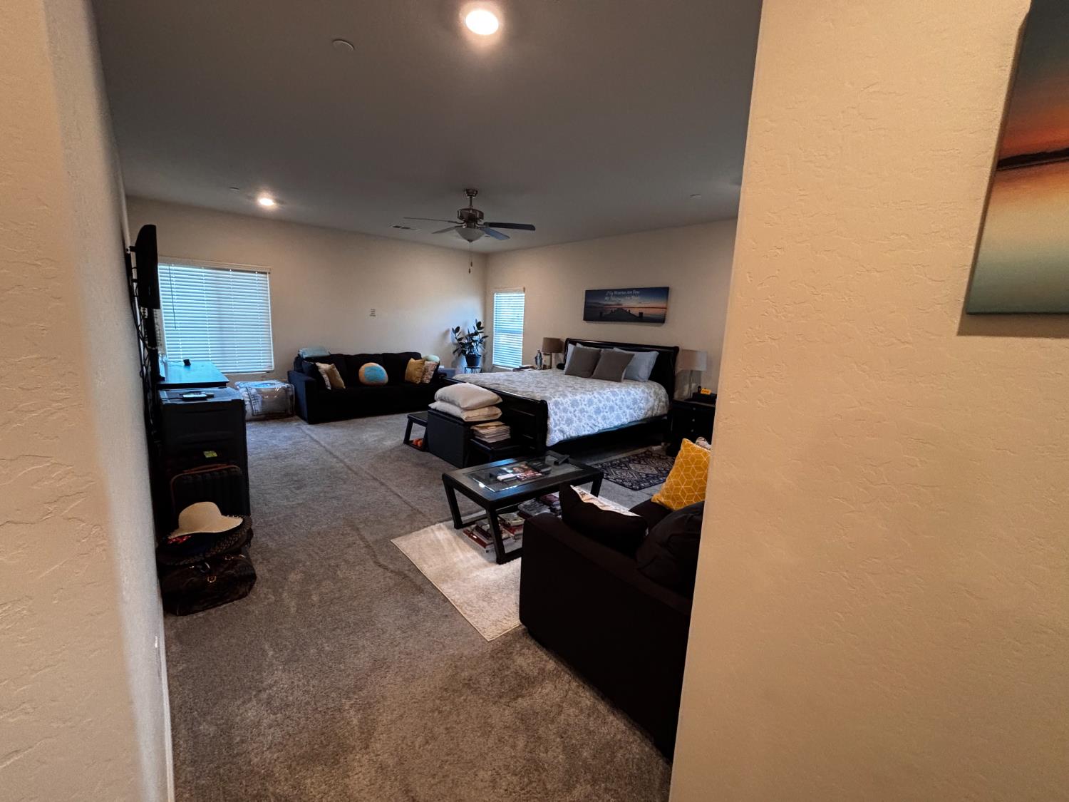 1614 N Barcus Ave, Fresno, CA 93722