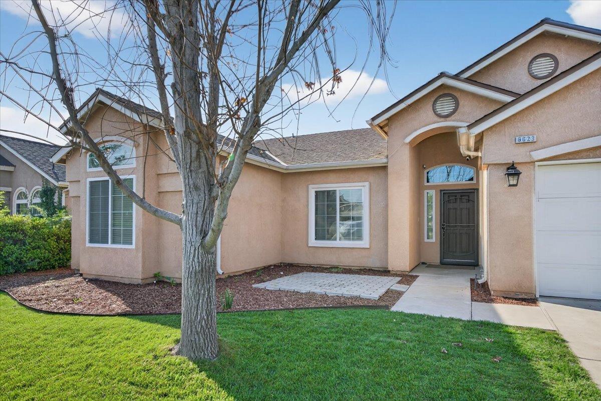 6623 E Alta Ave, Fresno, CA 93727