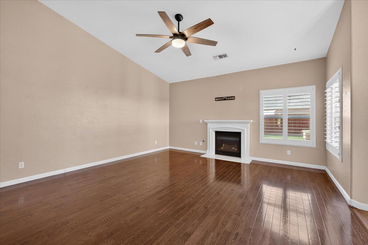 6623 E Alta Ave, Fresno, CA 93727