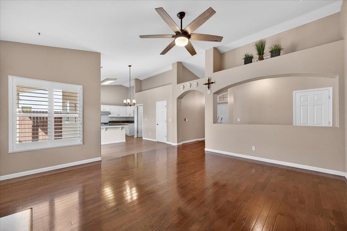 6623 E Alta Ave, Fresno, CA 93727