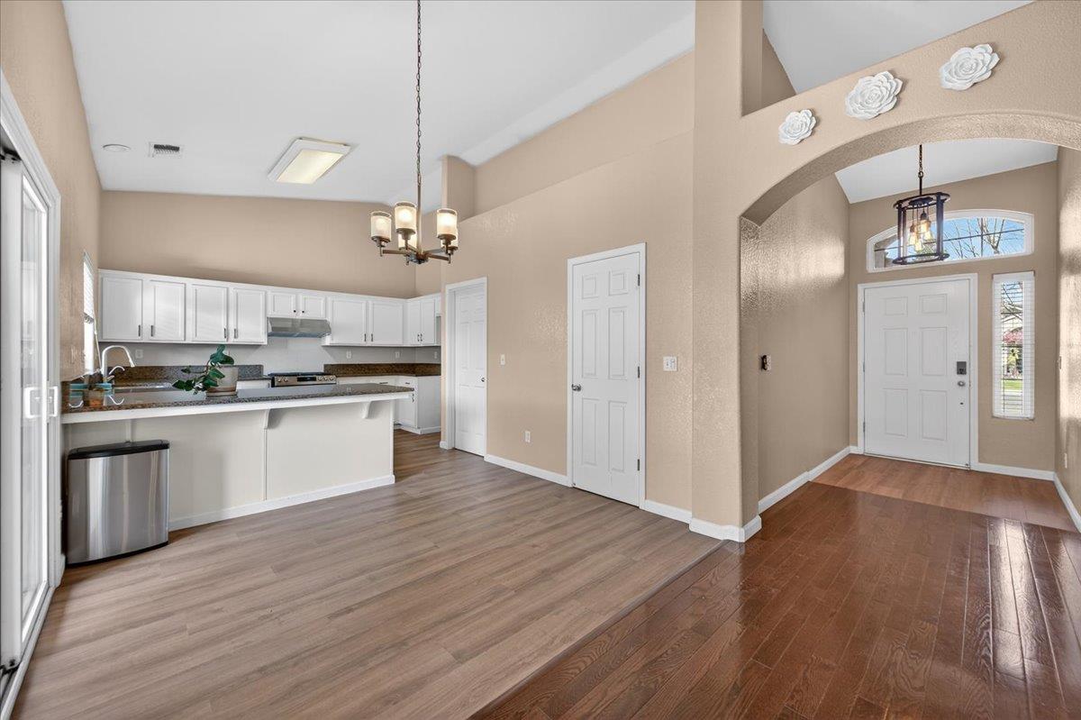 6623 E Alta Ave, Fresno, CA 93727