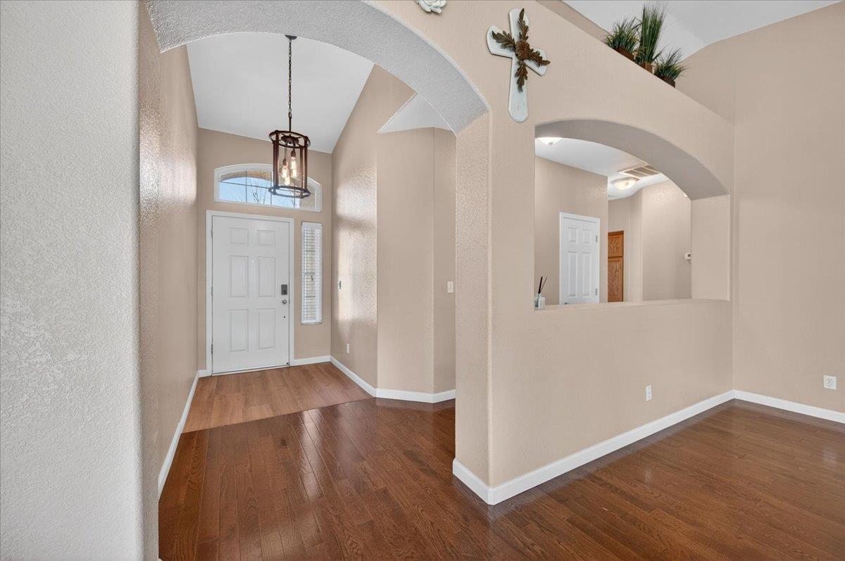 6623 E Alta Ave, Fresno, CA 93727