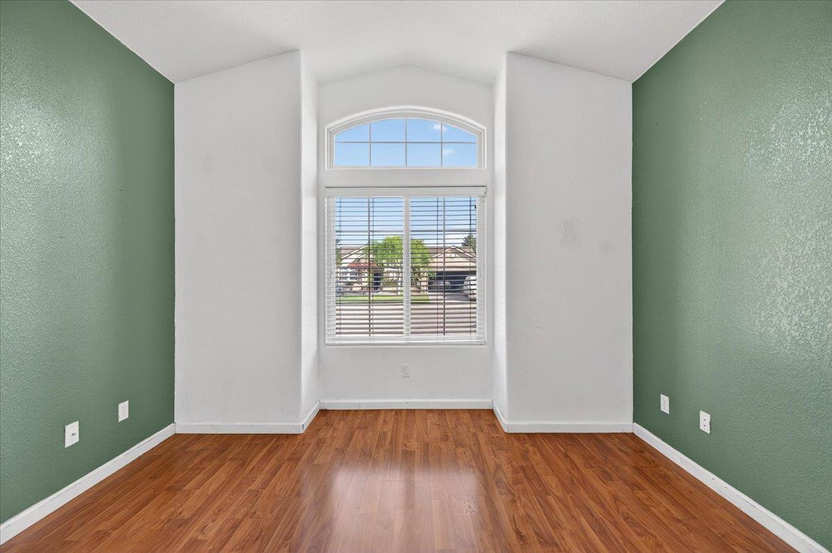 6623 E Alta Ave, Fresno, CA 93727