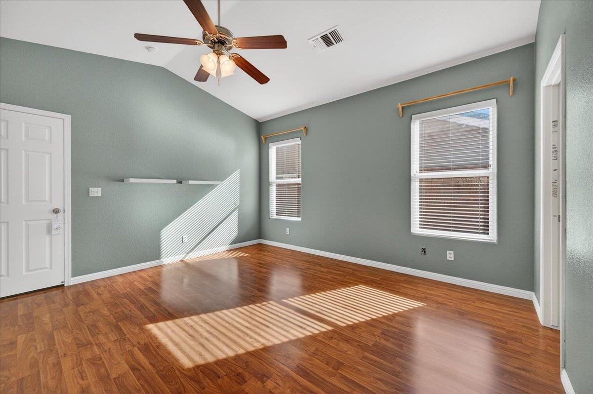 6623 E Alta Ave, Fresno, CA 93727