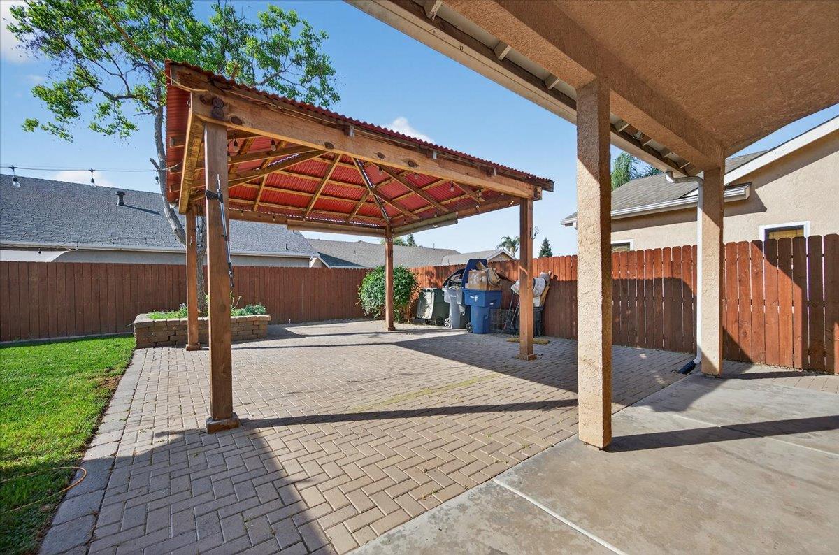 6623 E Alta Ave, Fresno, CA 93727