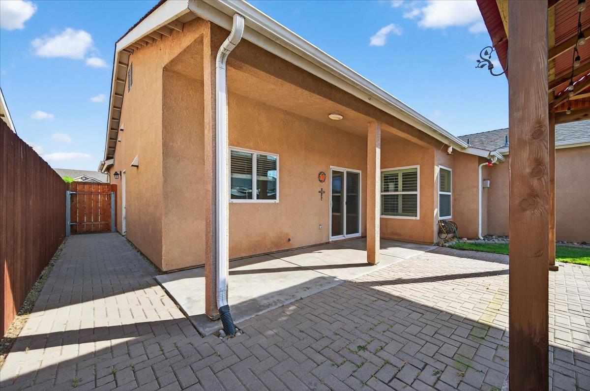 6623 E Alta Ave, Fresno, CA 93727