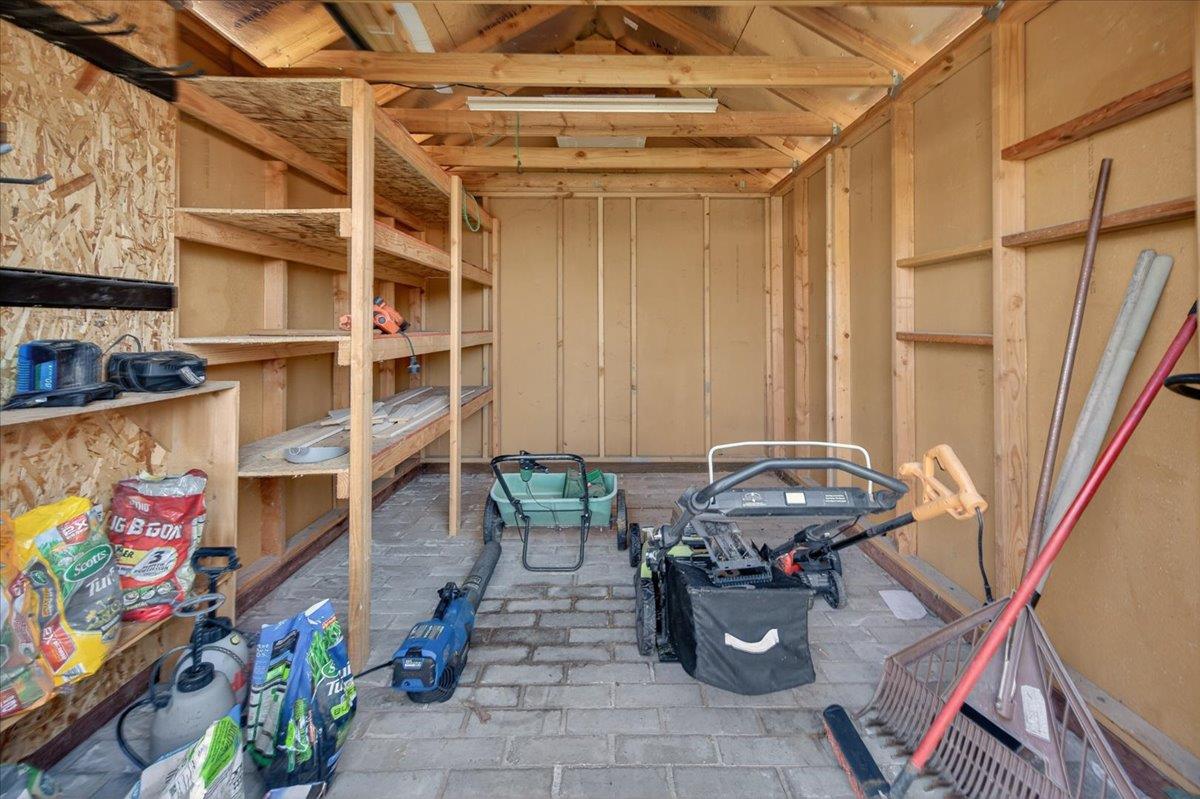 6623 E Alta Ave, Fresno, CA 93727