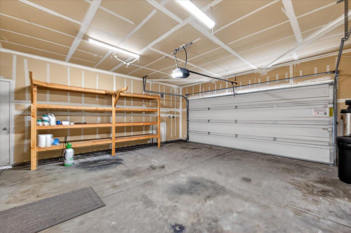 6623 E Alta Ave, Fresno, CA 93727