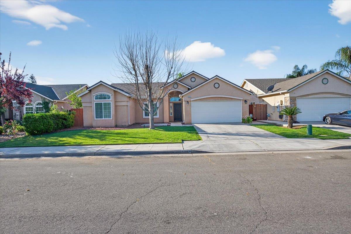 6623 E Alta Ave, Fresno, CA 93727