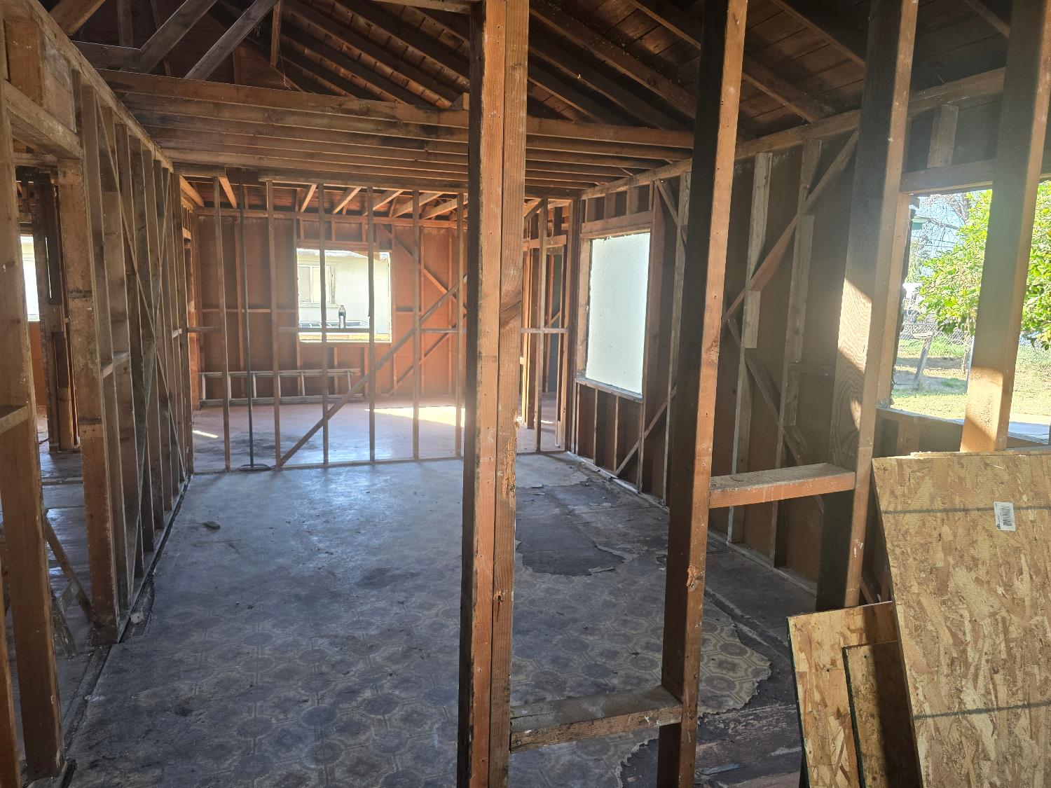 23 E Strother Ave, Fresno, CA 93706