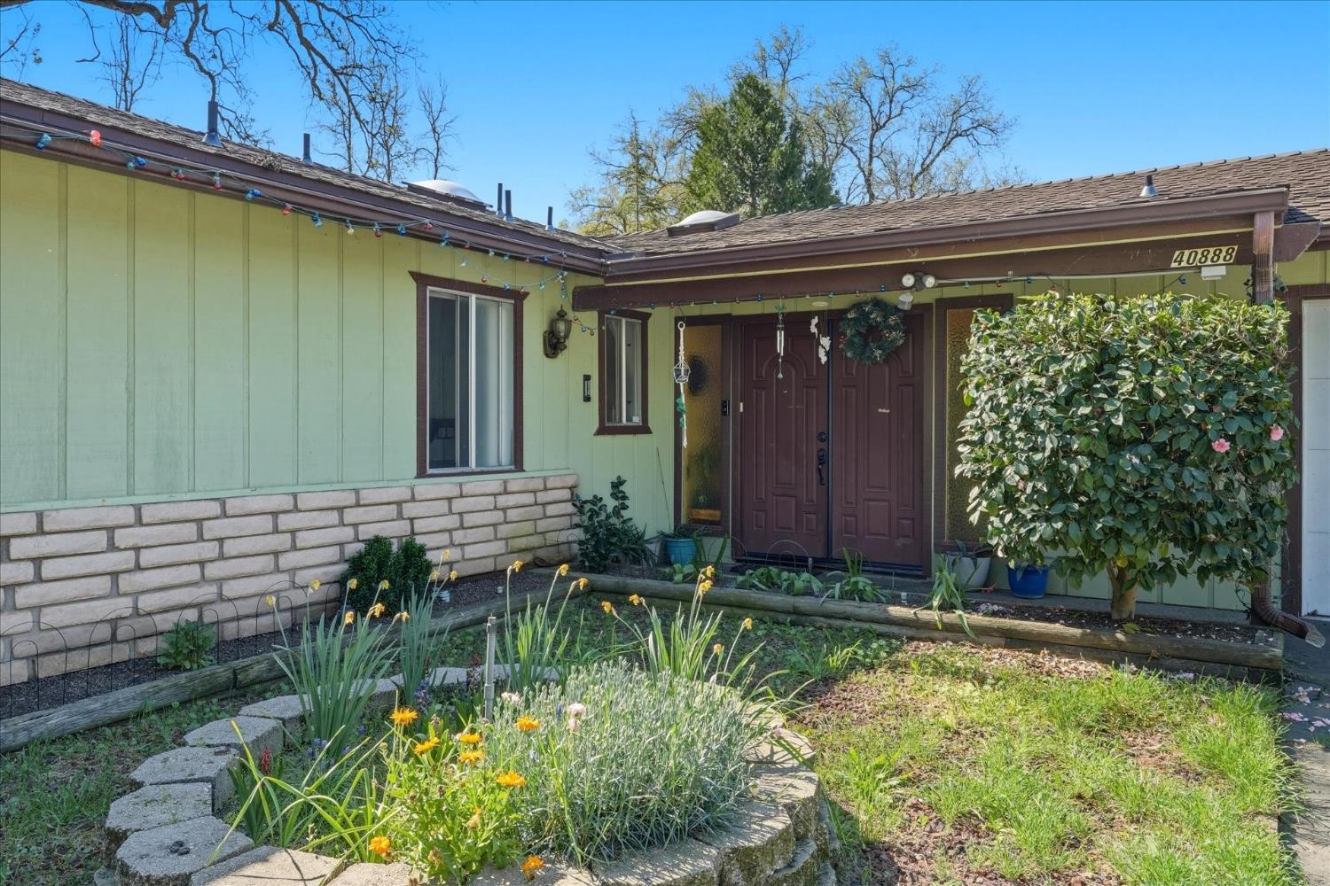 40888 Goldside Dr, Oakhurst, CA 93644