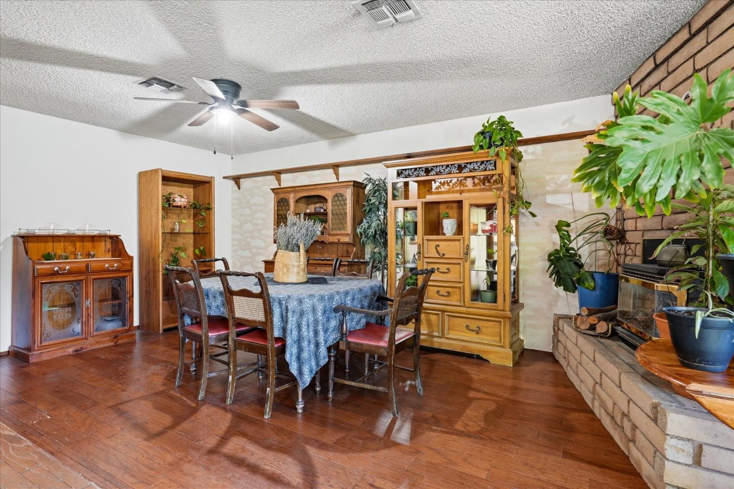 40888 Goldside Dr, Oakhurst, CA 93644