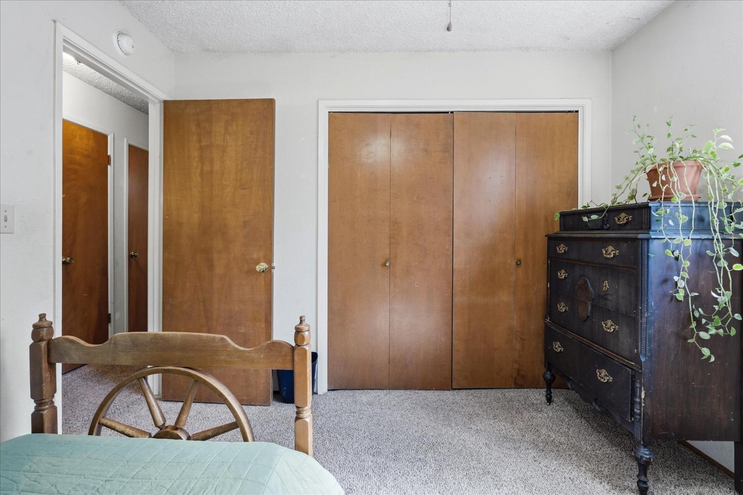 40888 Goldside Dr, Oakhurst, CA 93644