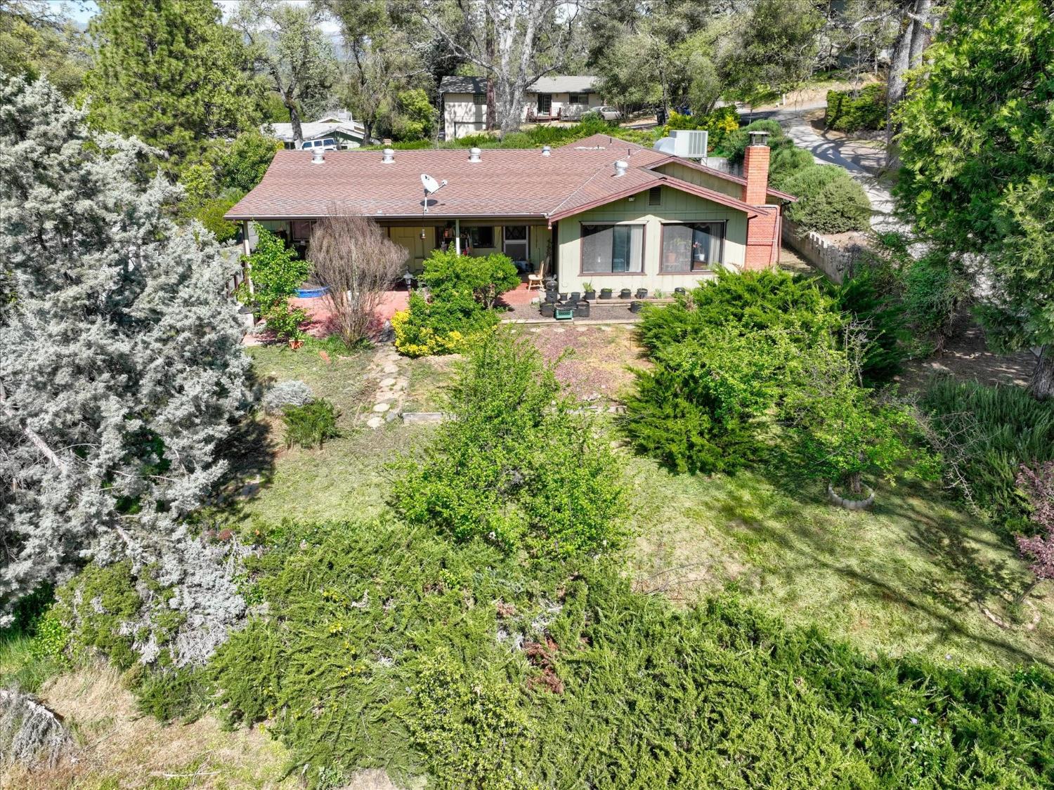 40888 Goldside Dr, Oakhurst, CA 93644