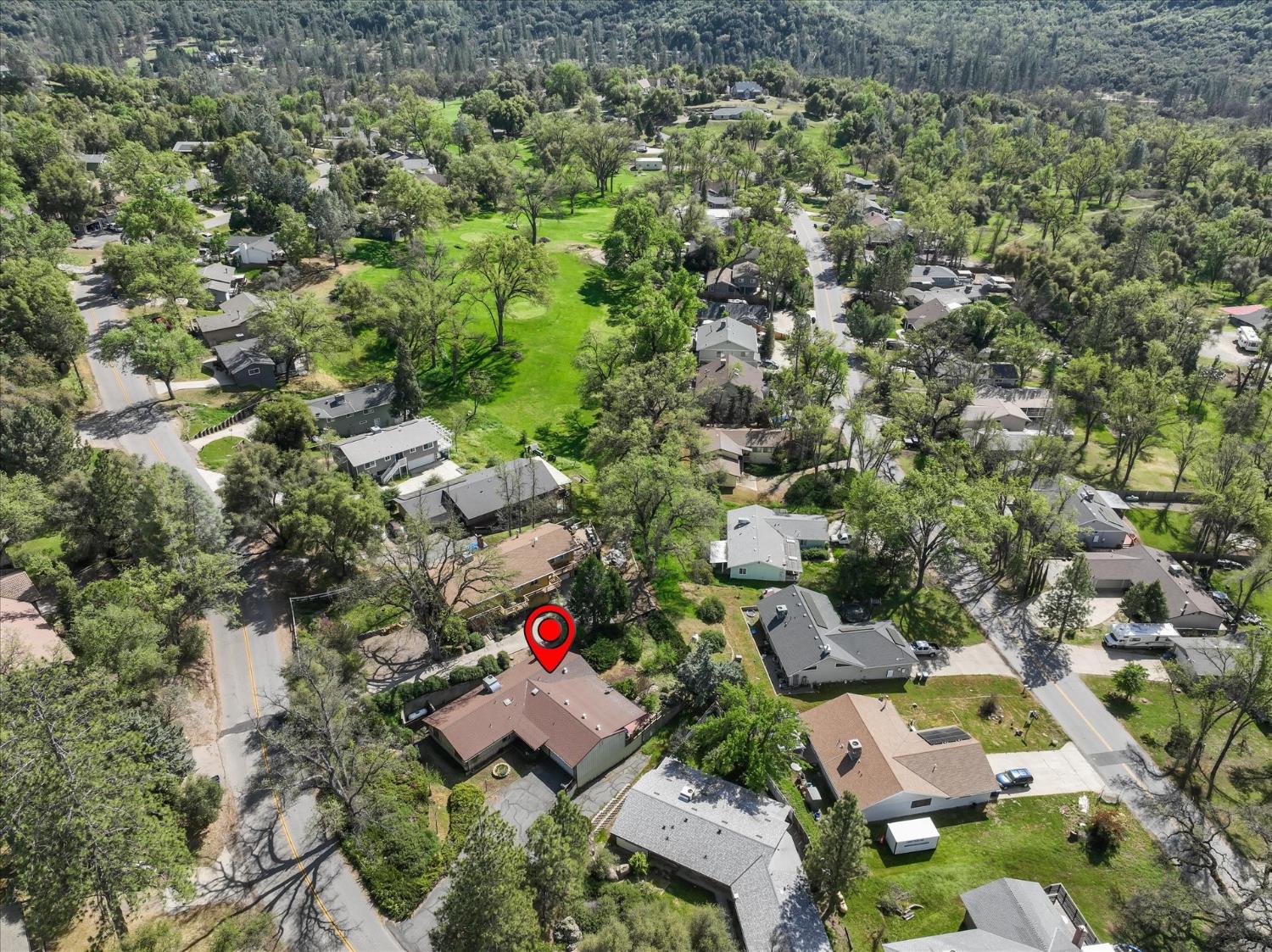 40888 Goldside Dr, Oakhurst, CA 93644