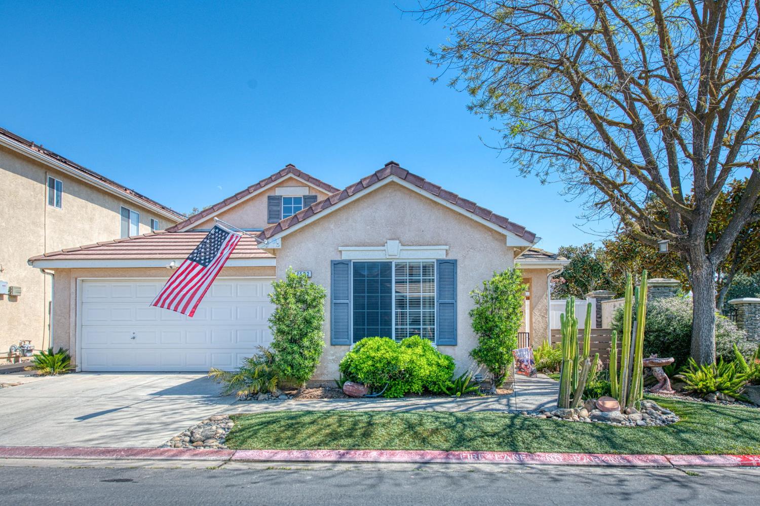 7502 N Trellis, Fresno, CA 93720