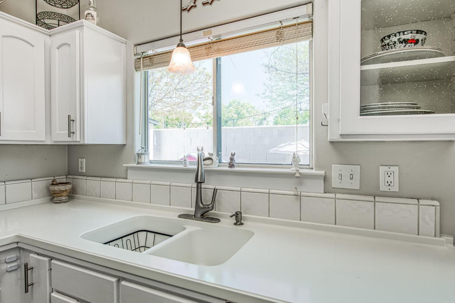 7502 N Trellis, Fresno, CA 93720