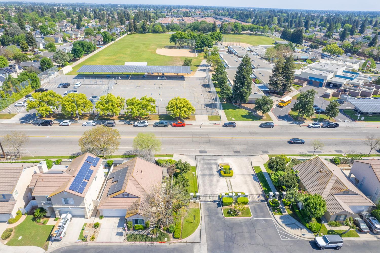 7502 N Trellis, Fresno, CA 93720