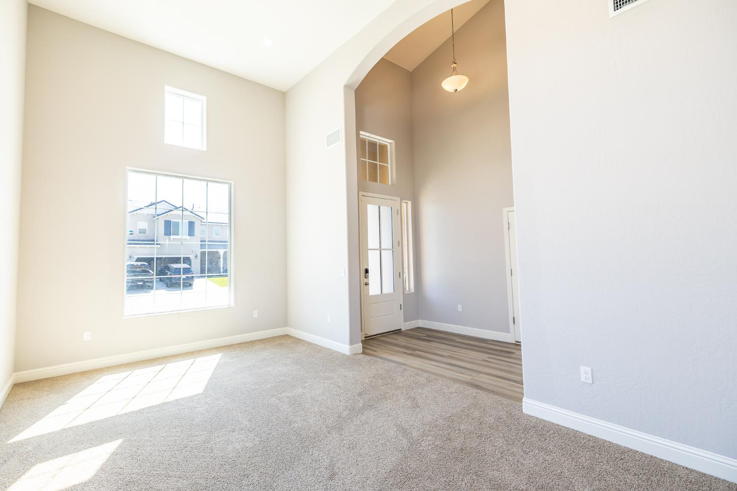 4103 Keats Ave, Clovis, CA 93619