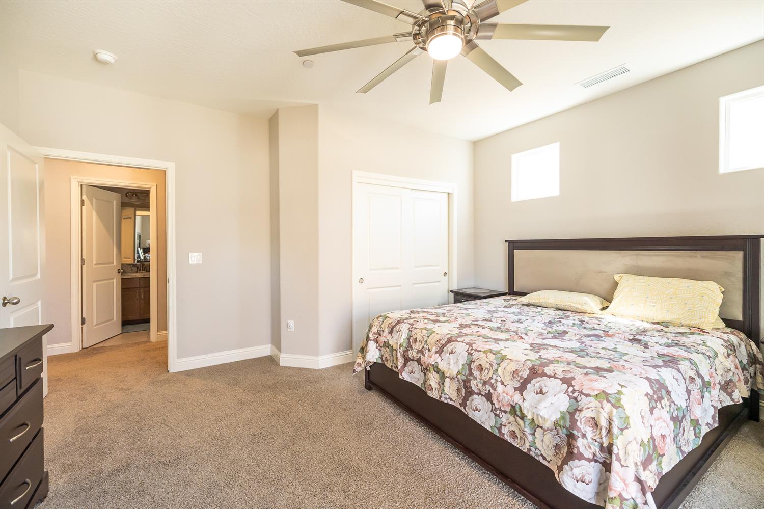 4103 Keats Ave, Clovis, CA 93619