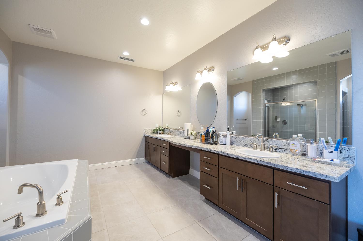 4103 Keats Ave, Clovis, CA 93619