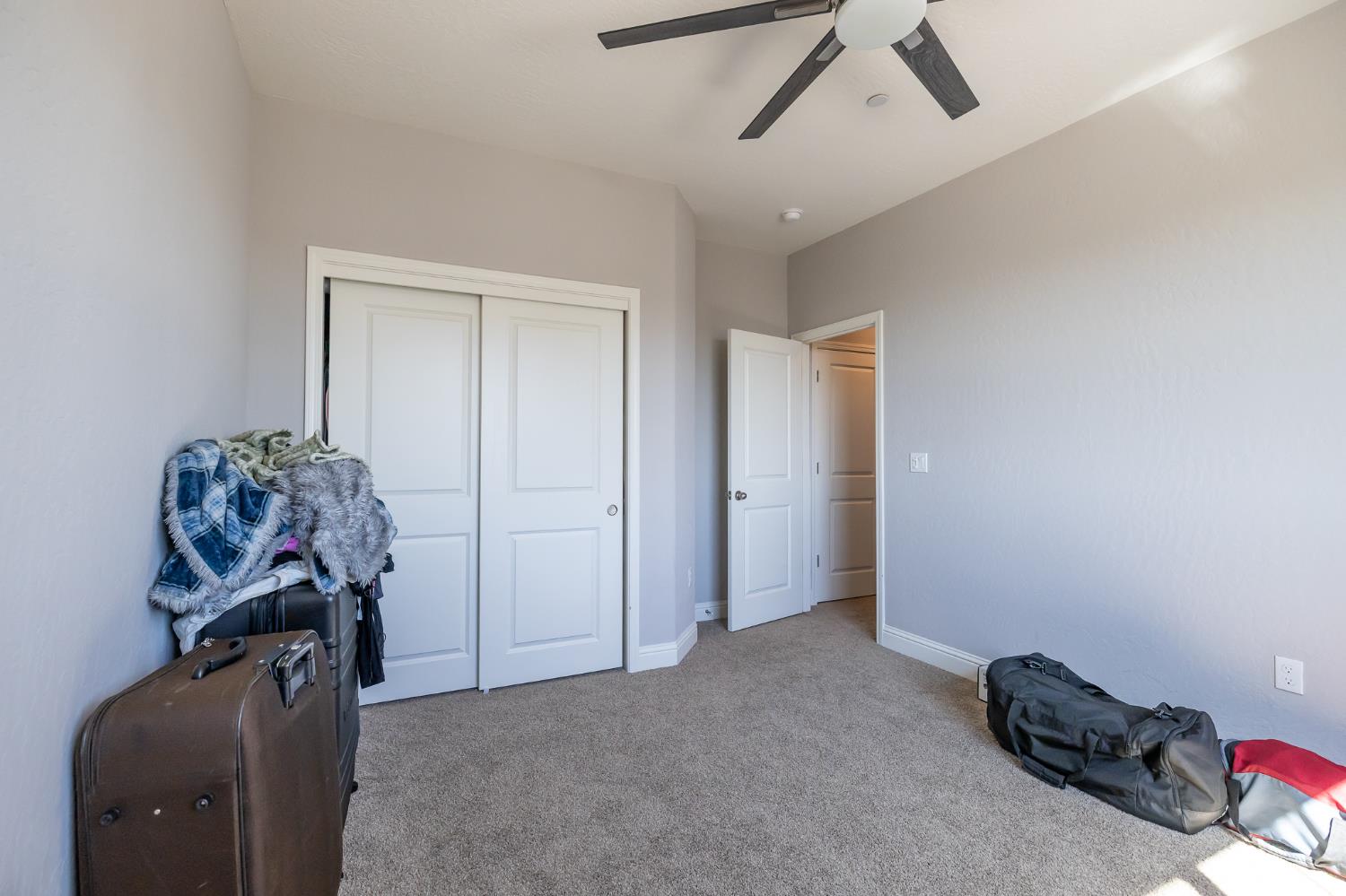 4103 Keats Ave, Clovis, CA 93619