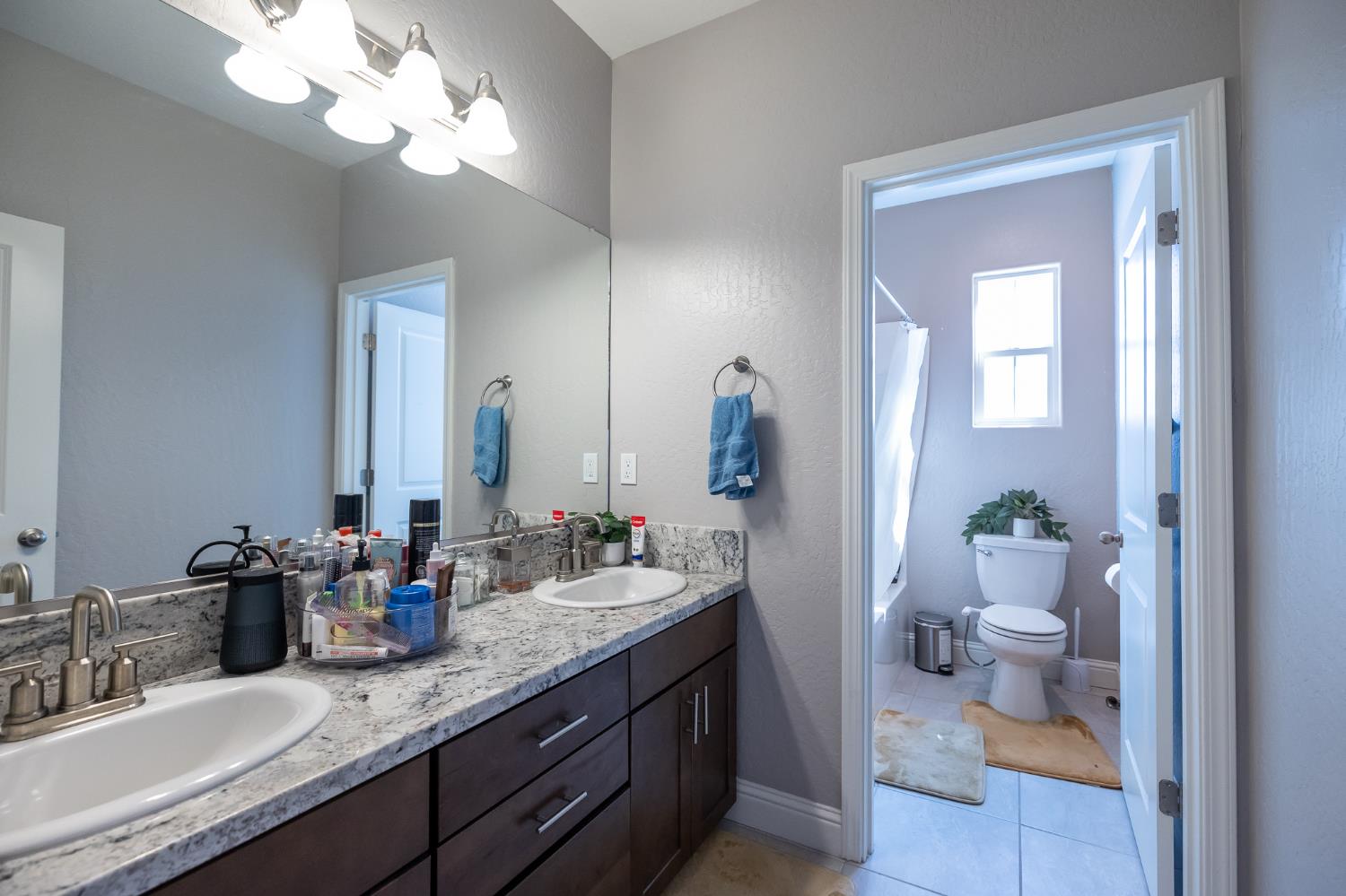 4103 Keats Ave, Clovis, CA 93619