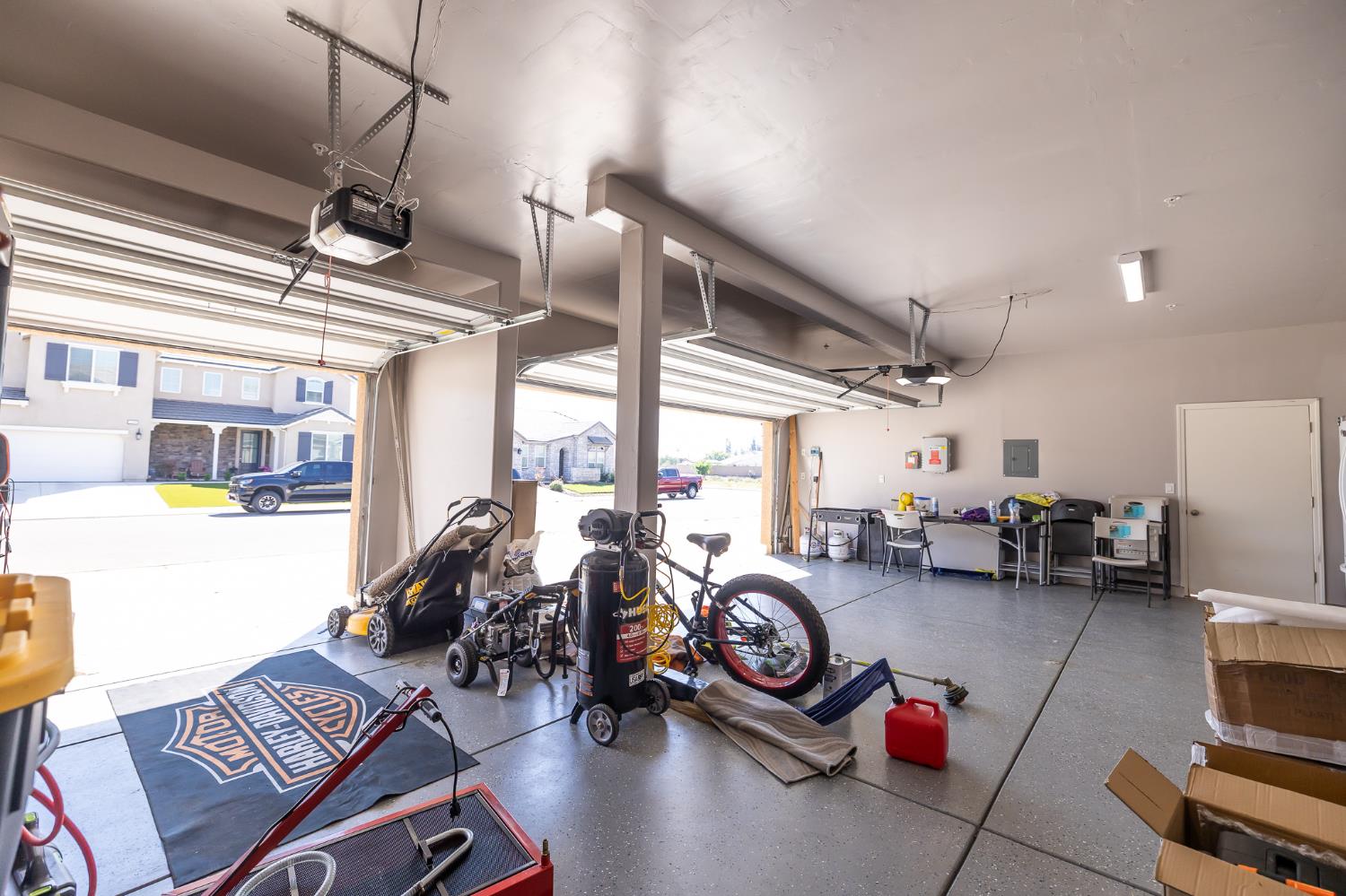 4103 Keats Ave, Clovis, CA 93619