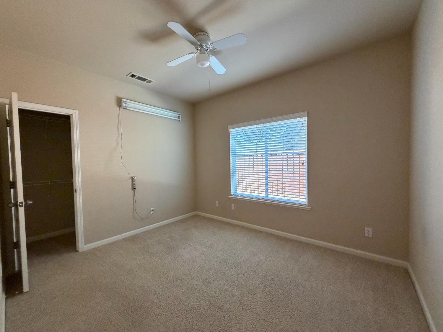 548 W Serena Ave, Clovis, CA 93619