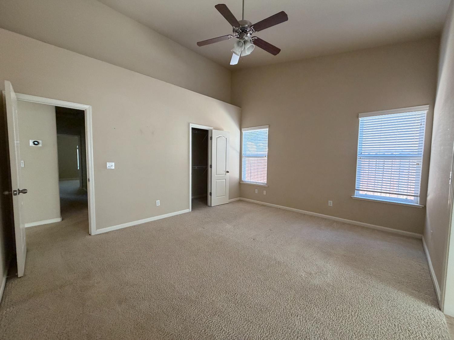 548 W Serena Ave, Clovis, CA 93619