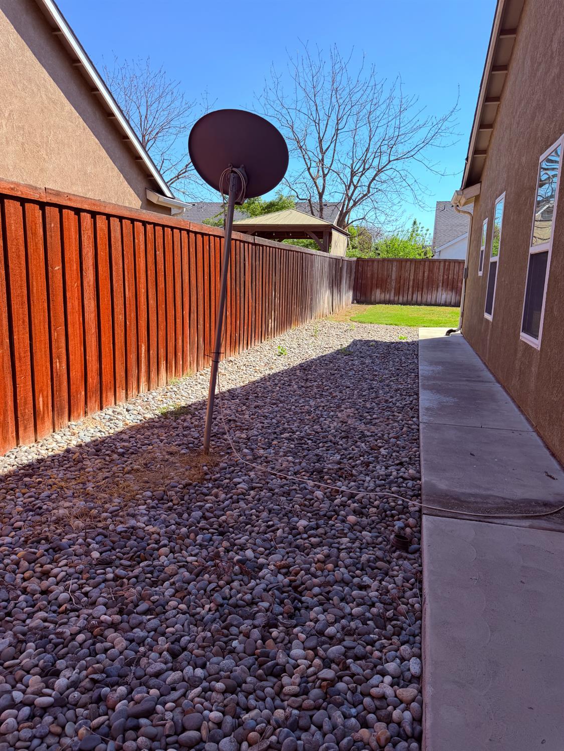 548 W Serena Ave, Clovis, CA 93619