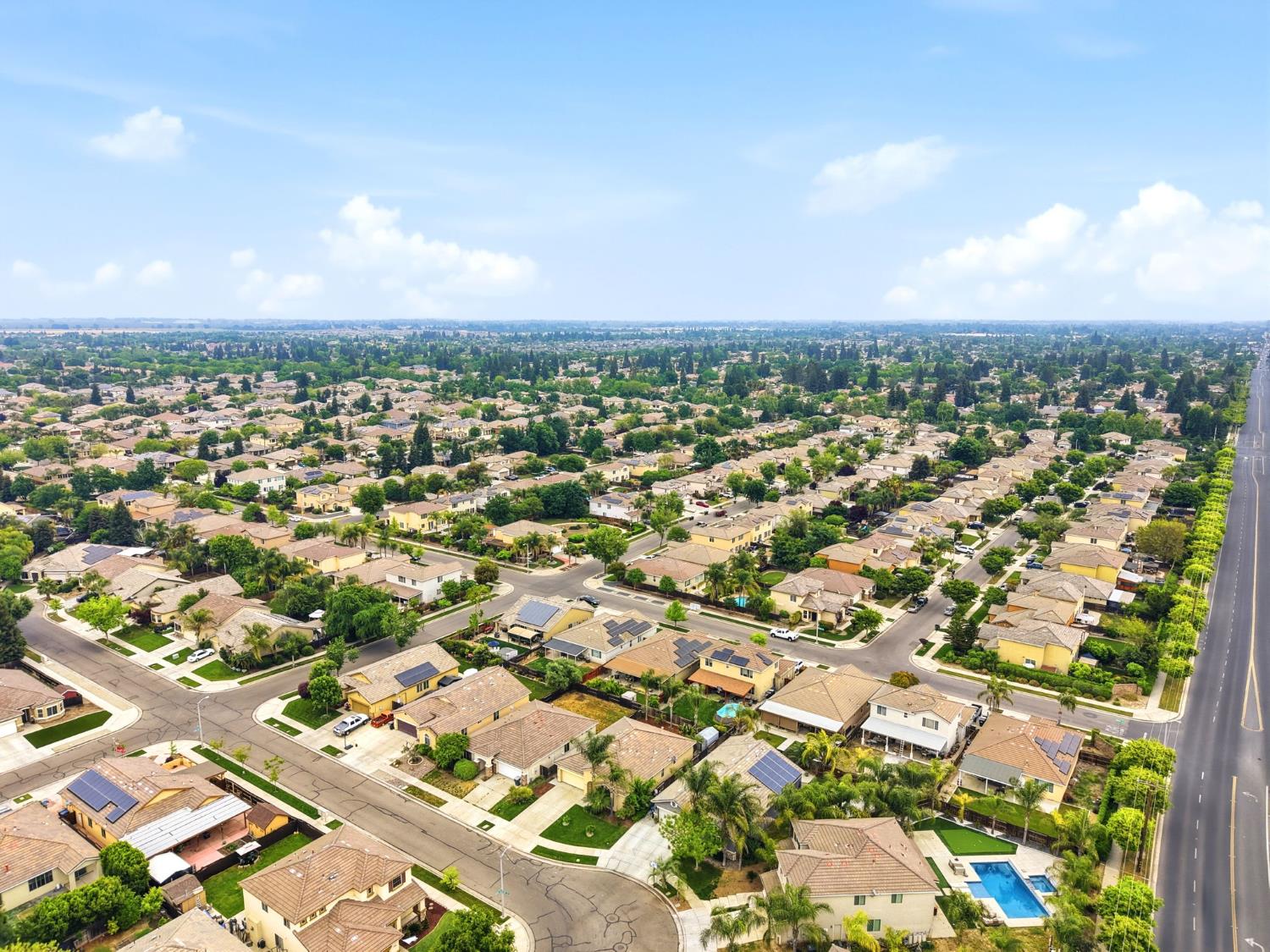 1428 N Leila St, Visalia, CA 93291