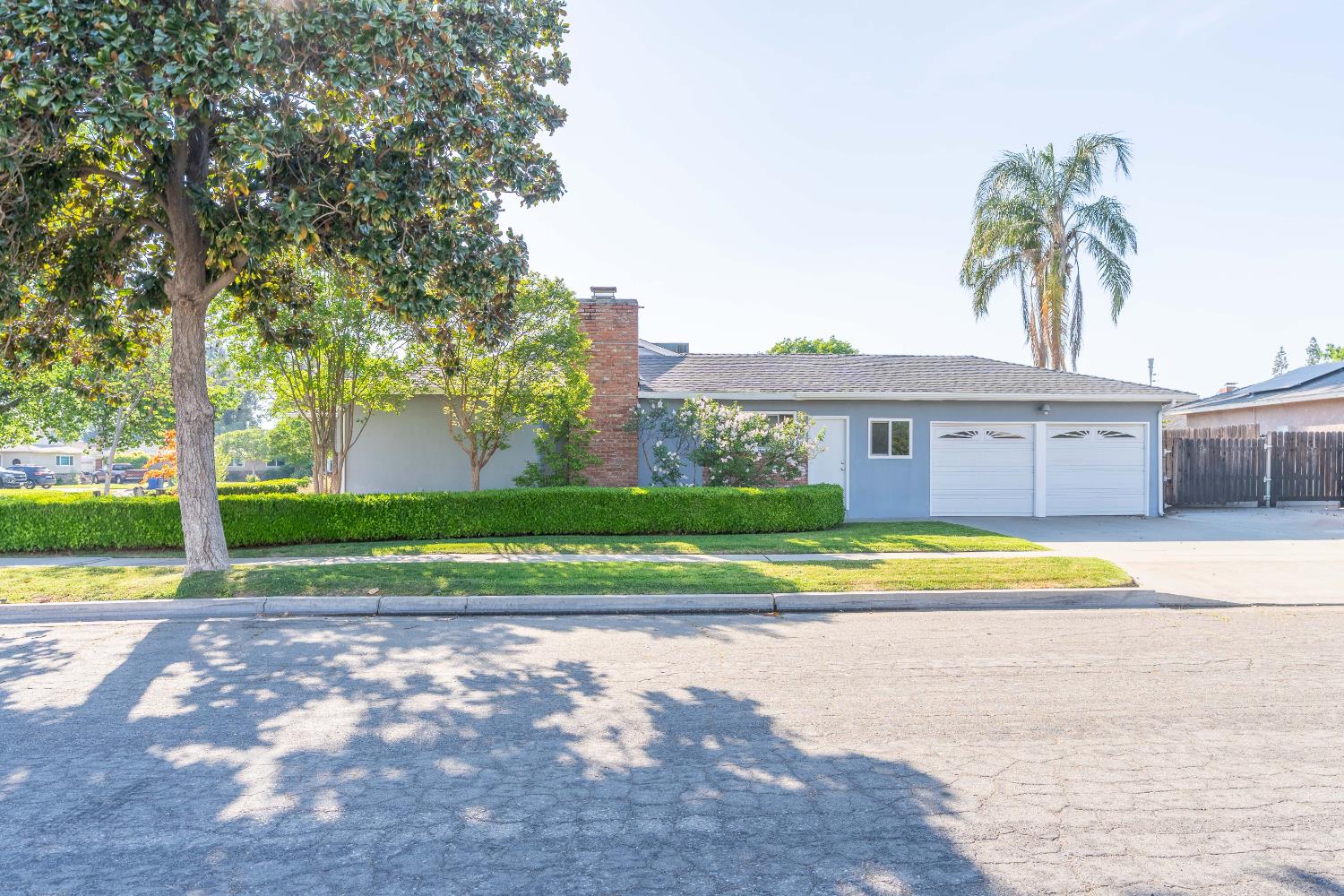 1074 E Sample Ave, Fresno, CA 93710