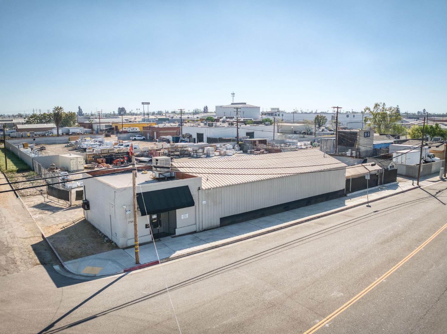 2748 E Hamilton Ave, Fresno, CA 93721