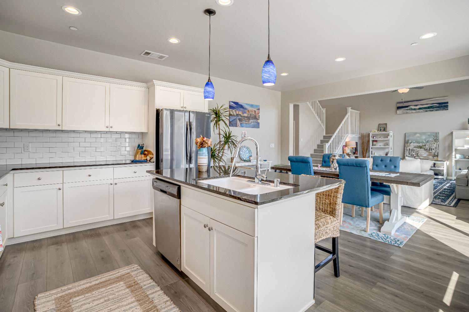 637 Soledad Ave, Clovis, CA 93619