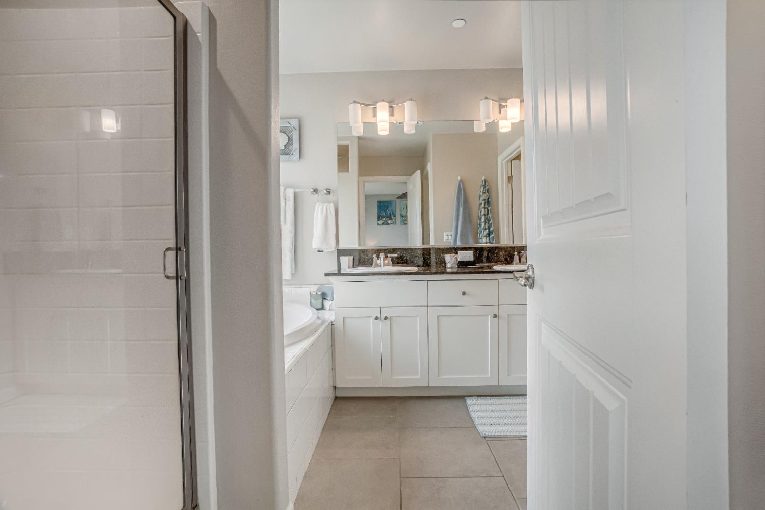 637 Soledad Ave, Clovis, CA 93619