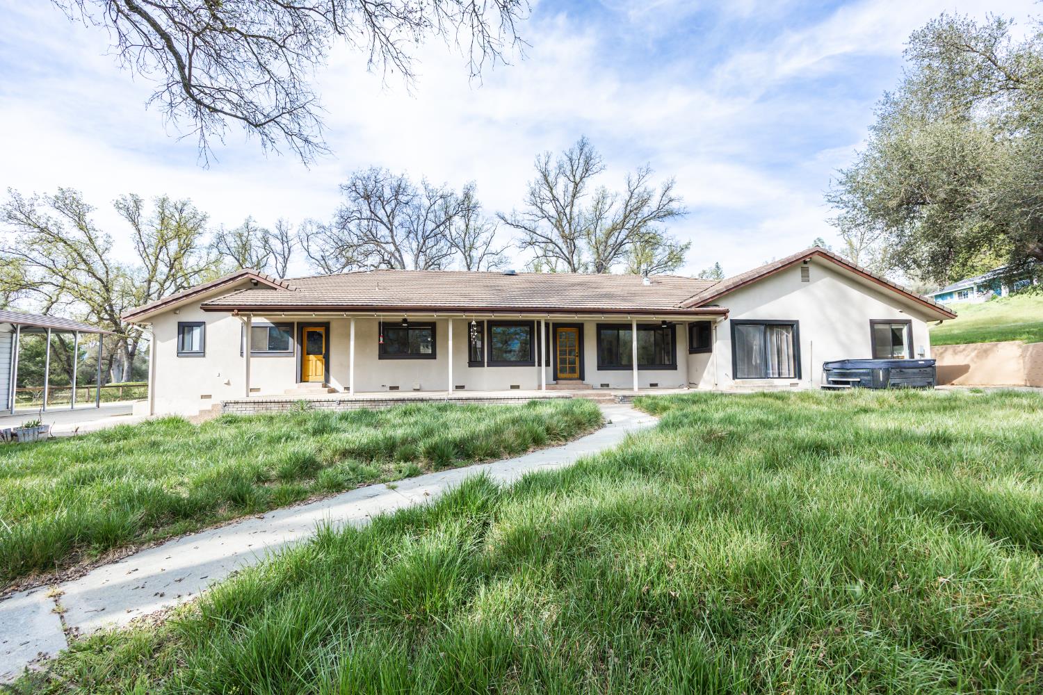 45344 S Oakview Dr, Oakhurst, CA 93644