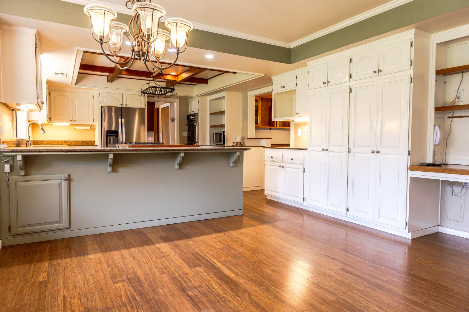 45344 S Oakview Dr, Oakhurst, CA 93644