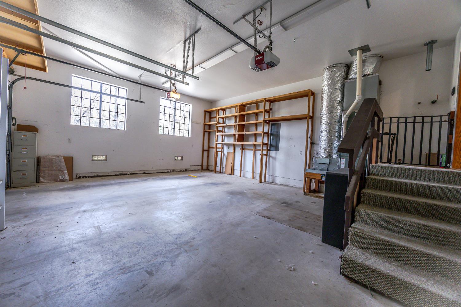 45344 S Oakview Dr, Oakhurst, CA 93644