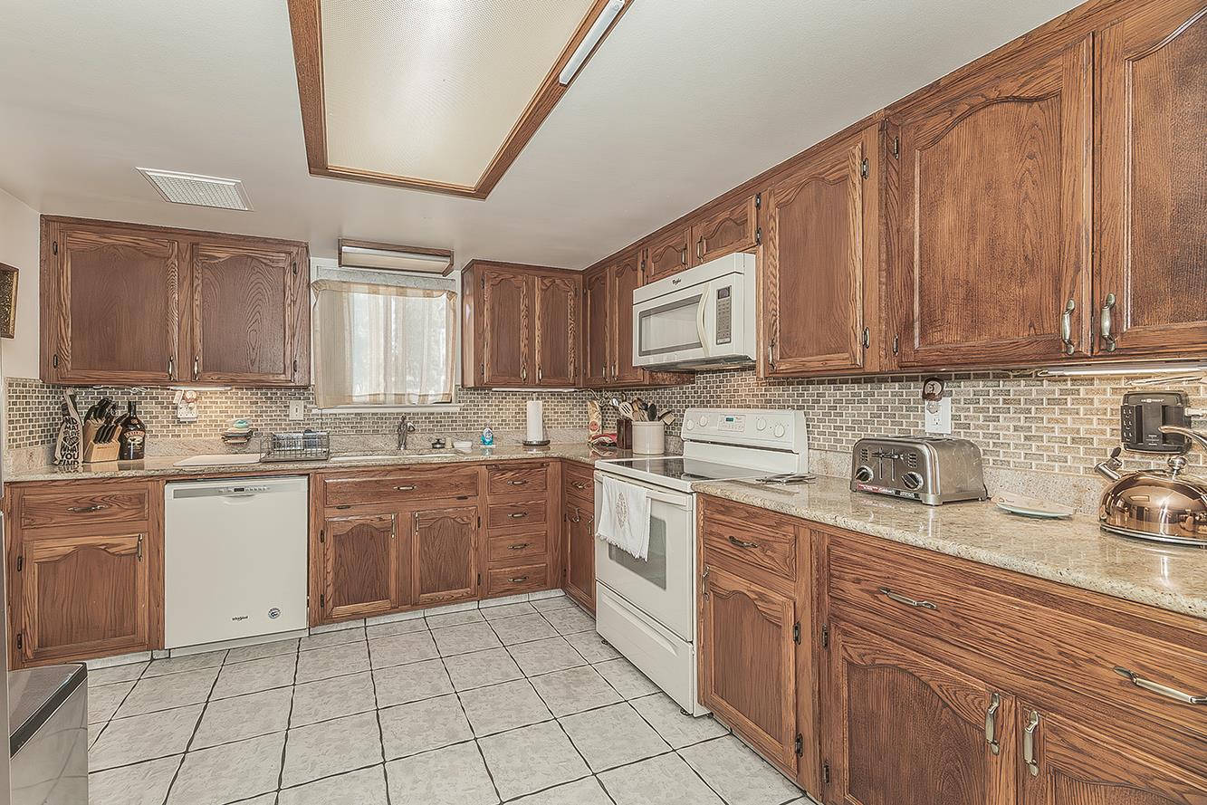 5287 N Gates Ave, Fresno, CA 93722