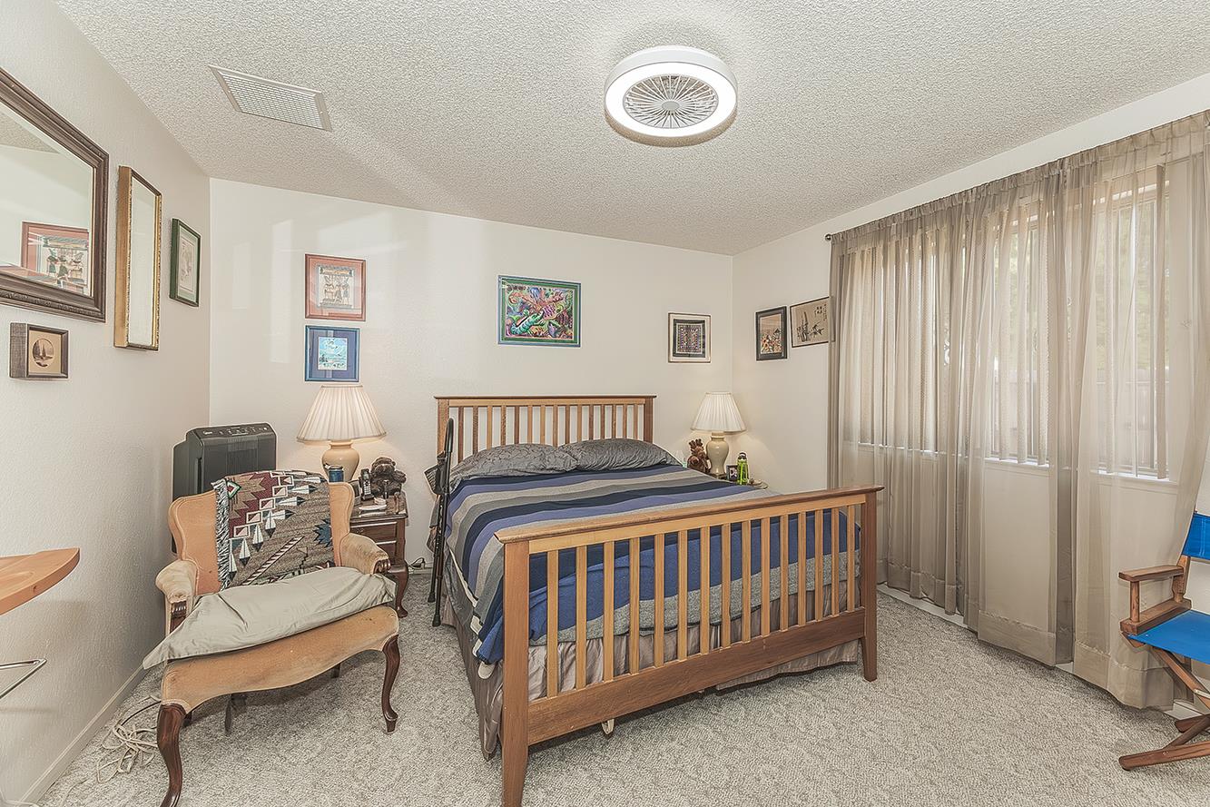 5287 N Gates Ave, Fresno, CA 93722