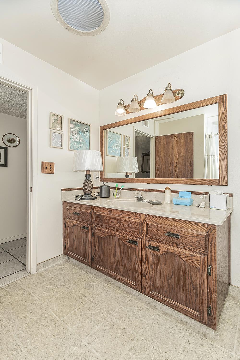 5287 N Gates Ave, Fresno, CA 93722