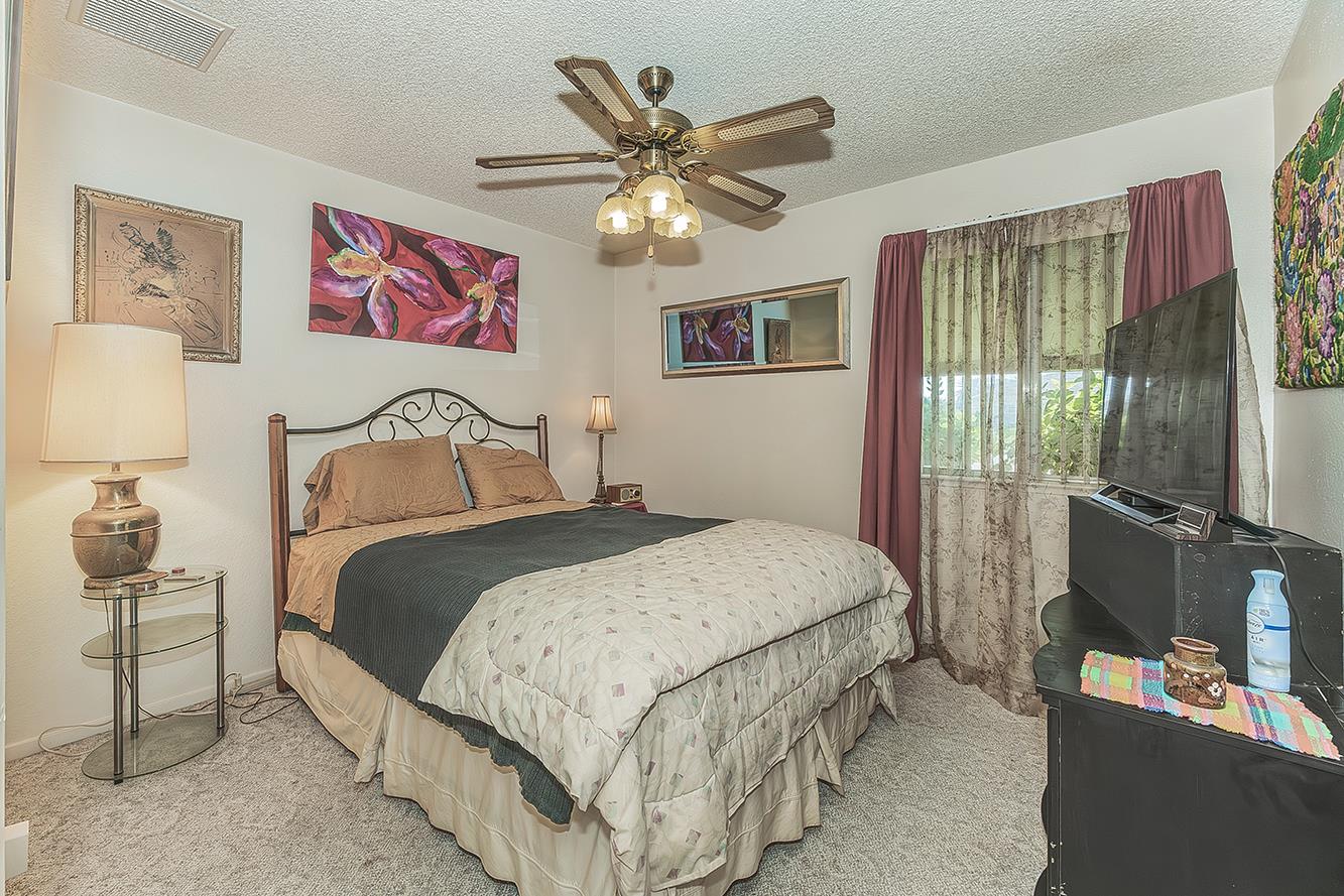 5287 N Gates Ave, Fresno, CA 93722