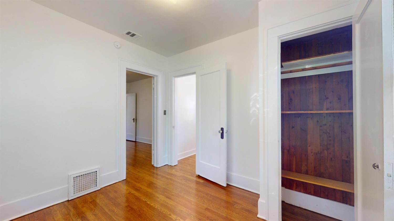 807 E Peralta Way, Fresno, CA 93704