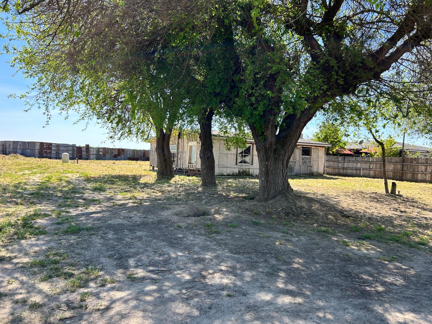 3243 W Beran Way, Fresno, CA 93706