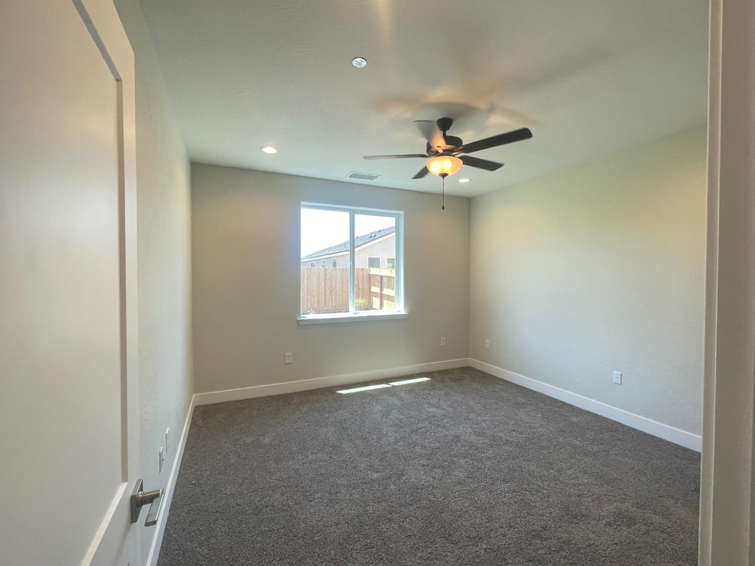 16209 West Sunset Ave, Kerman, CA 93630