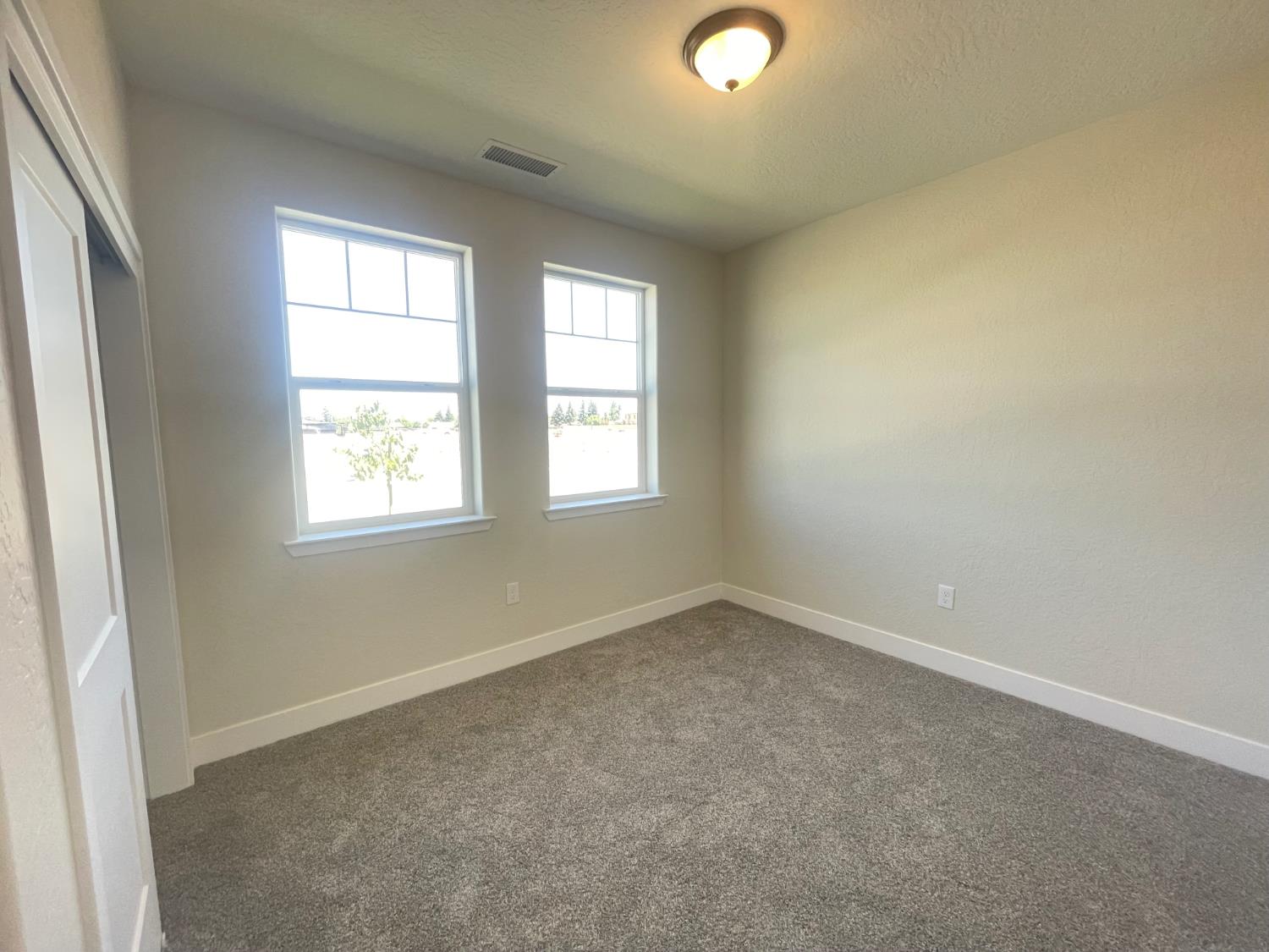 16209 West Sunset Ave, Kerman, CA 93630