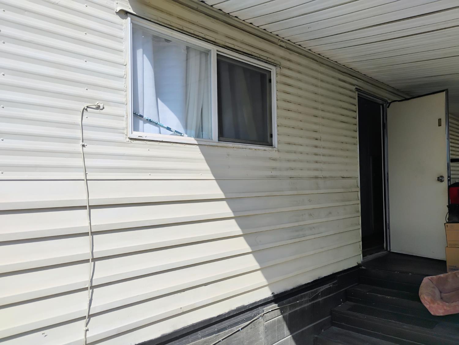 1941 N Golden State Blvd #33, Fresno, CA 93705