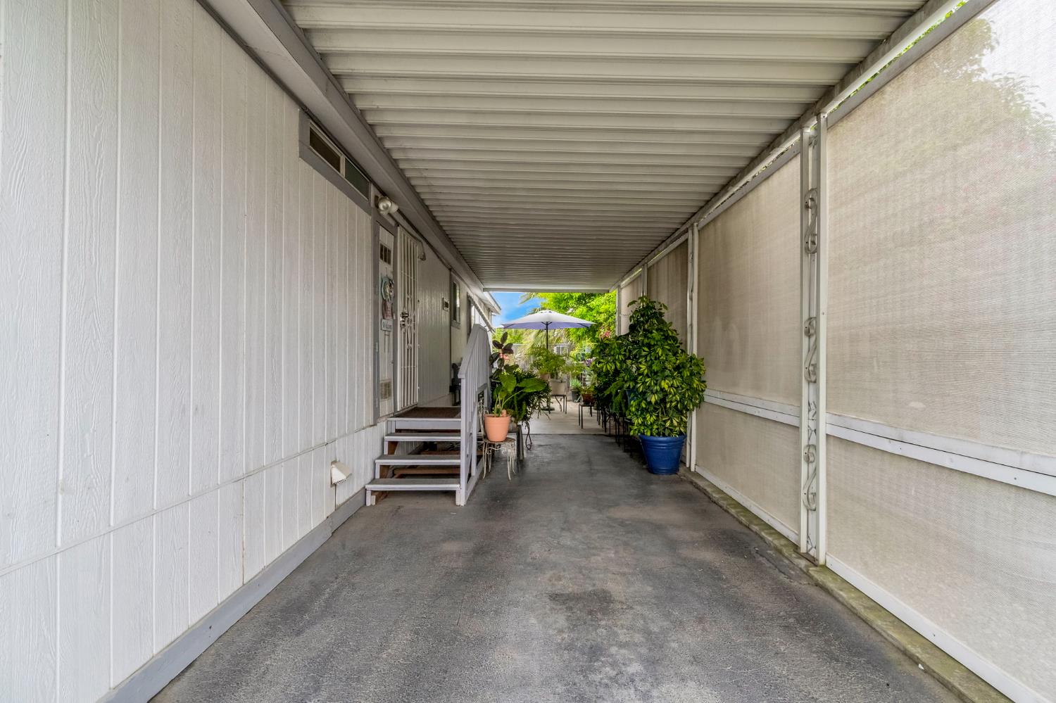 1218 E Cleveland Ave #142, Madera, CA 93638